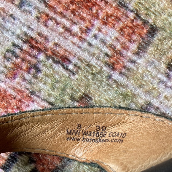 Born wedge slip on sandals - Picture 4 of 5